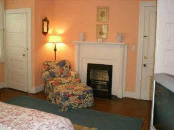 Oak Manor Inn Hartsville Exterior foto