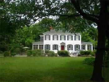 Oak Manor Inn Hartsville Exterior foto